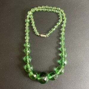 Vintage Crystal Beaded Necklace 20" Graduated Faceted Glass Bead Green